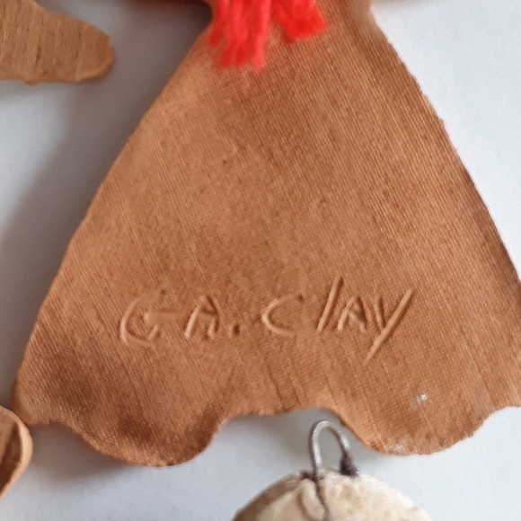 Handmade very vintage clay ornaments - Picture 3 of 7